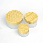 pot 50ml/1.7oz crème cosmétique en verre givré avec les couvercles en bambou